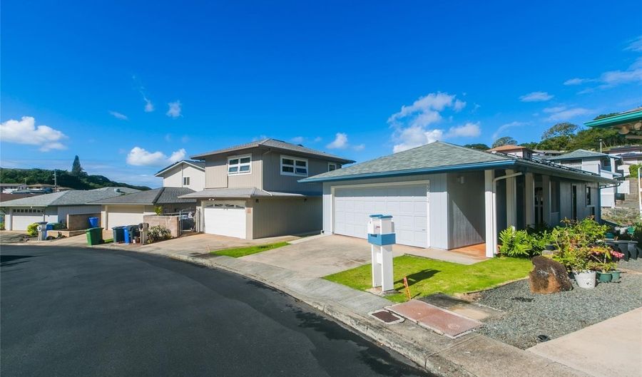 99-754 Puluniu Loop, Aiea, HI 96701 - 3 Beds, 3 Bath
