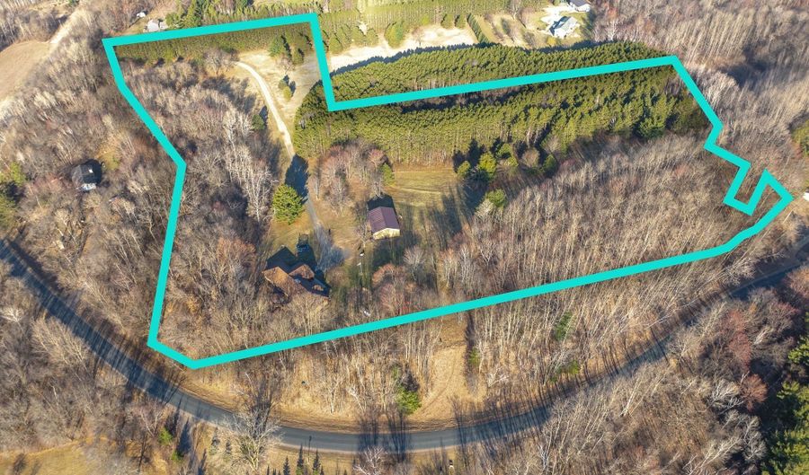 404 174th St, Amery, WI 54001 - 4 Beds, 3 Bath