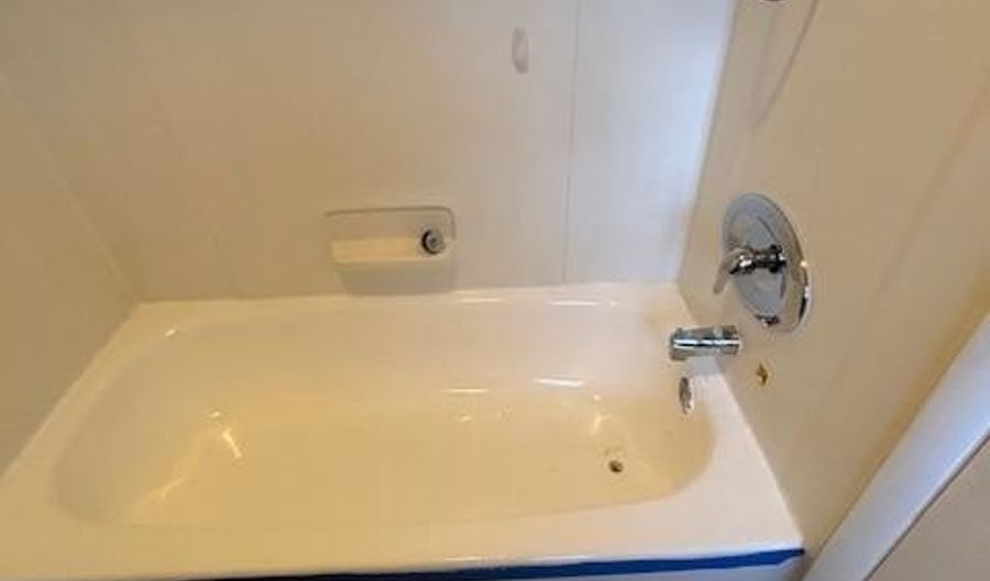 221 WHITE HORSE Pike K, Atco, NJ 08004 - 1 Beds, 1 Bath