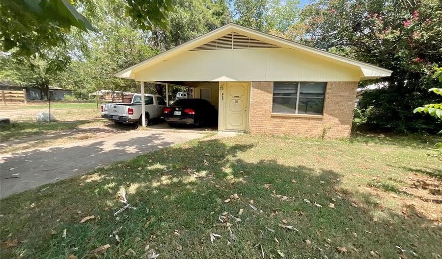 837 Putman St, Sulphur Springs, TX 75482 - 2 Beds, 1 Bath