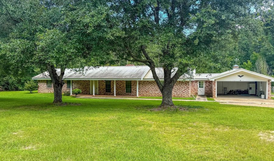 3415 Cato Rd, Braxton, MS 39044 - 3 Beds, 2 Bath