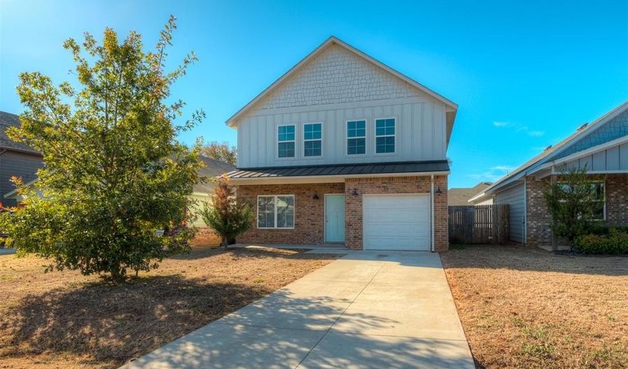 513 N Main St, Arcadia, OK 73007 - 3 Beds, 3 Bath