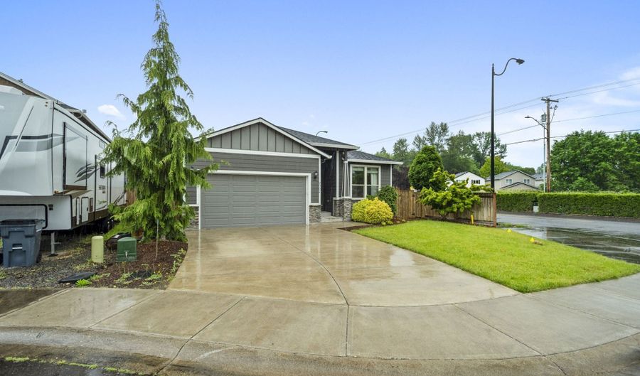 2002 SW 7TH Cir, Battle Ground, WA 98604 - 3 Beds, 2 Bath