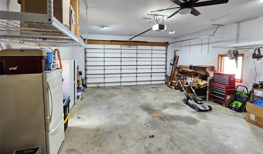 400 E 9th Ave, Big Timber, MT 59011 - 4 Beds, 3 Bath
