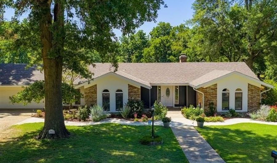 1321 SE Hampden Rd, Bartlesville, OK 74006 - 5 Beds, 5 Bath