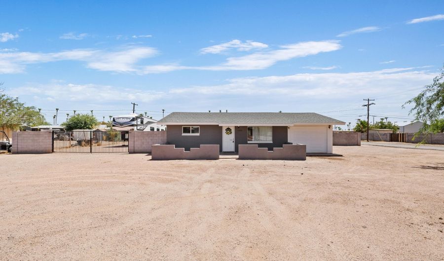 10535 E BOULDER Dr, Apache Junction, AZ 85120 - 3 Beds, 2 Bath