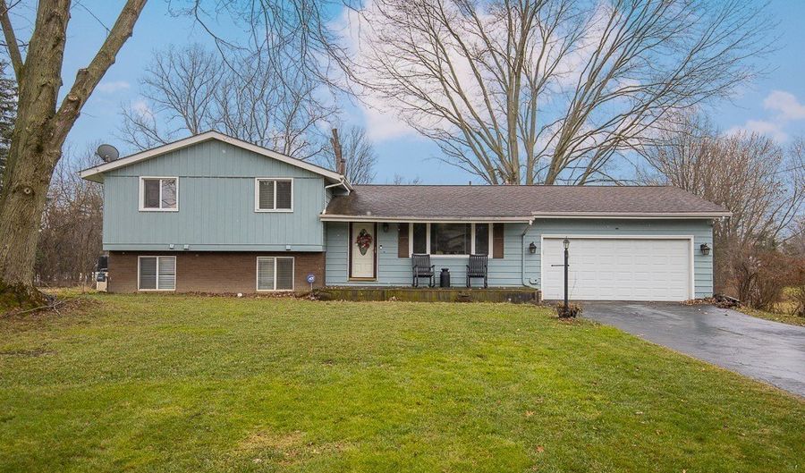 6644 Rosedale Dr, Amherst, OH 44001 - 4 Beds, 2 Bath