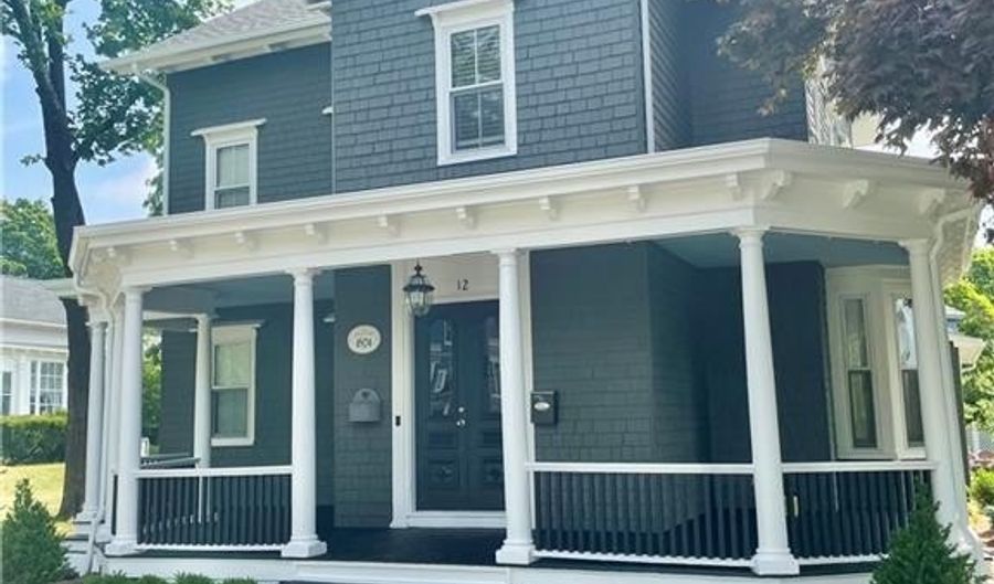 12 Pearl St 1, East Greenwich, RI 02818 - 3 Beds, 2 Bath