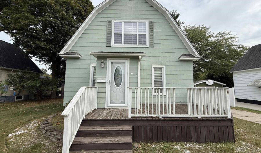 916 N River Ave, Alma, MI 48801 - 3 Beds, 2 Bath