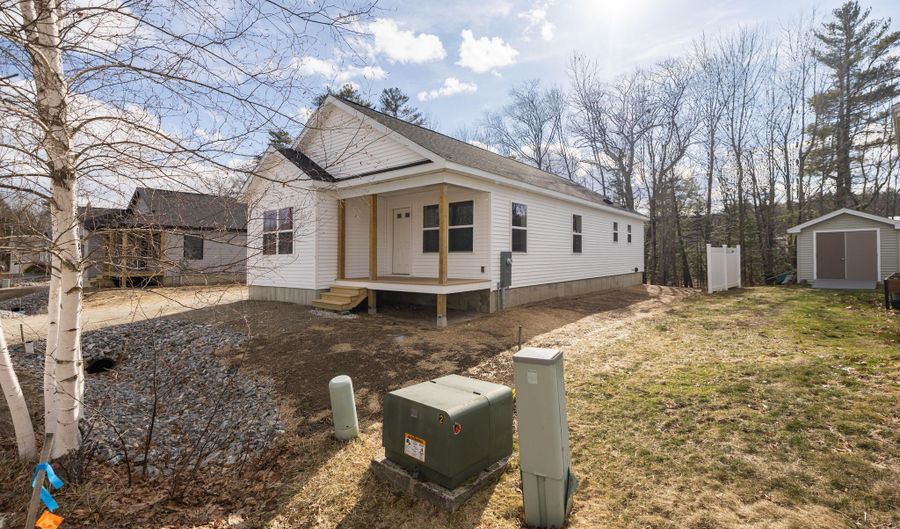 17 Streamside Dr, Auburn, ME 04210 - 3 Beds, 2 Bath