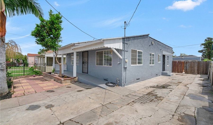 902 N Mayo Ave, Compton, CA 90221 - 3 Beds, 1 Bath