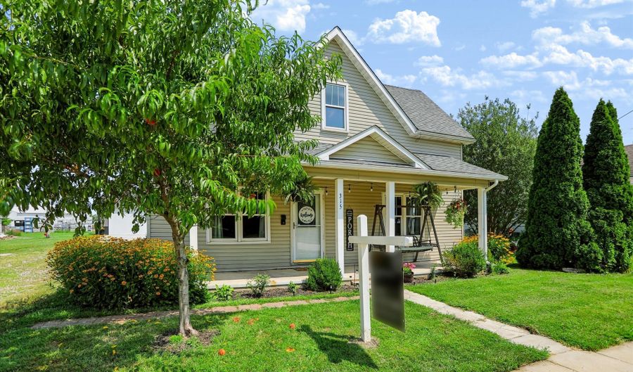 315 S Main St, Advance, IN 46102 - 4 Beds, 2 Bath