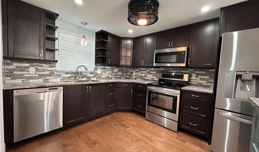 145 Atlantis Blvd 302, Atlantis, FL 33462 - 2 Beds, 2 Bath