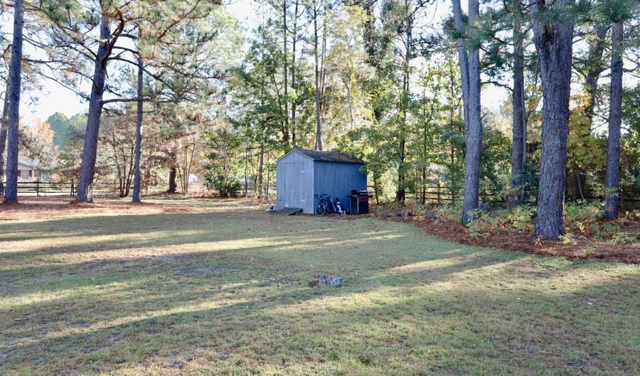 948 Pinebluff Lake Rd, Aberdeen, NC 28315 - 4 Beds, 3 Bath