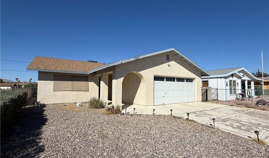 1097 Sahuaro Dr, Bullhead City, AZ 86442 - 2 Beds, 2 Bath