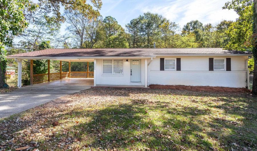 5225 SAKSTON Dr, Anniston, AL 36206 - 3 Beds, 2 Bath
