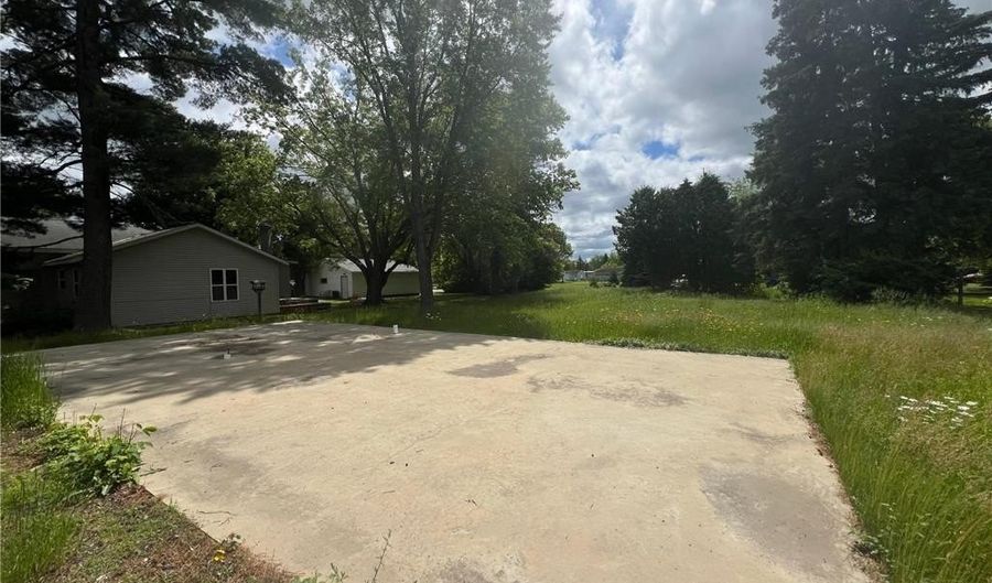185 Broadway St W, Akeley, MN 56433 - 0 Beds, 0 Bath