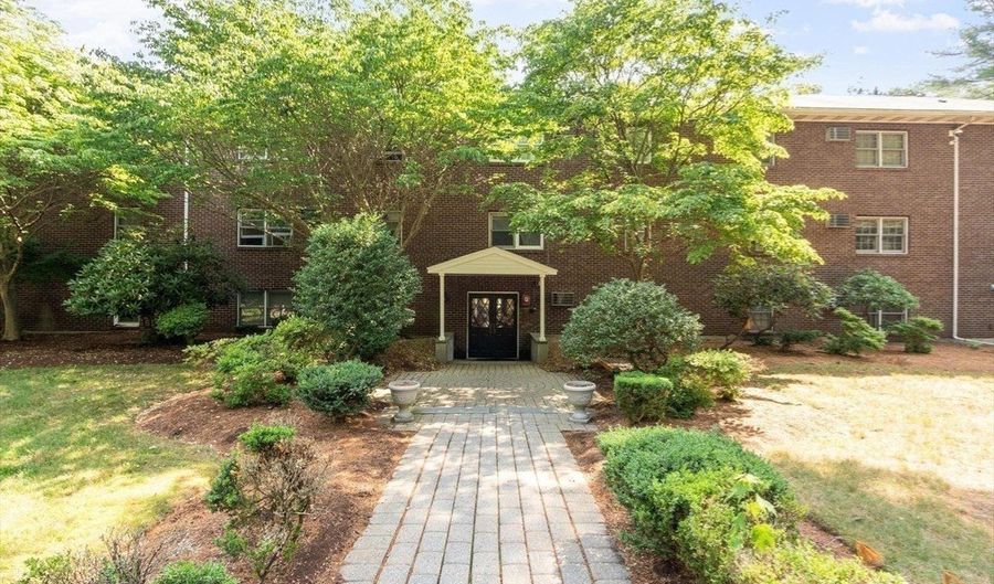 420 Great Rd C1, Acton, MA 01720 - 2 Beds, 1 Bath
