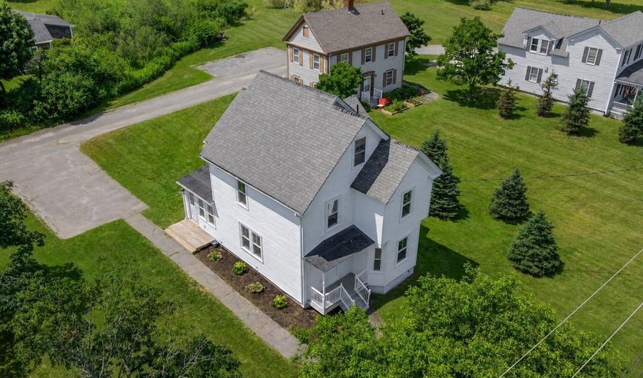 4 Washington St, Bath, ME 04530 - 3 Beds, 2 Bath
