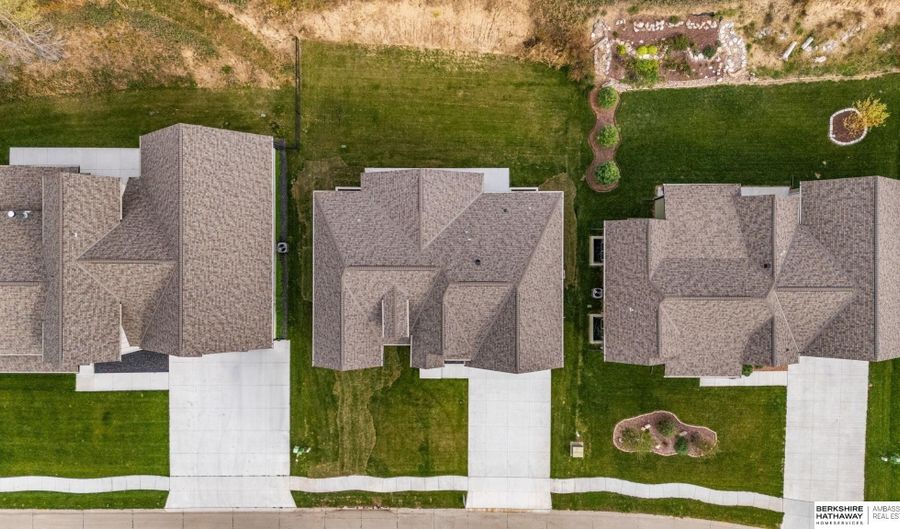 815 S Lakeview Way, Ashland, NE 68003 - 4 Beds, 3 Bath