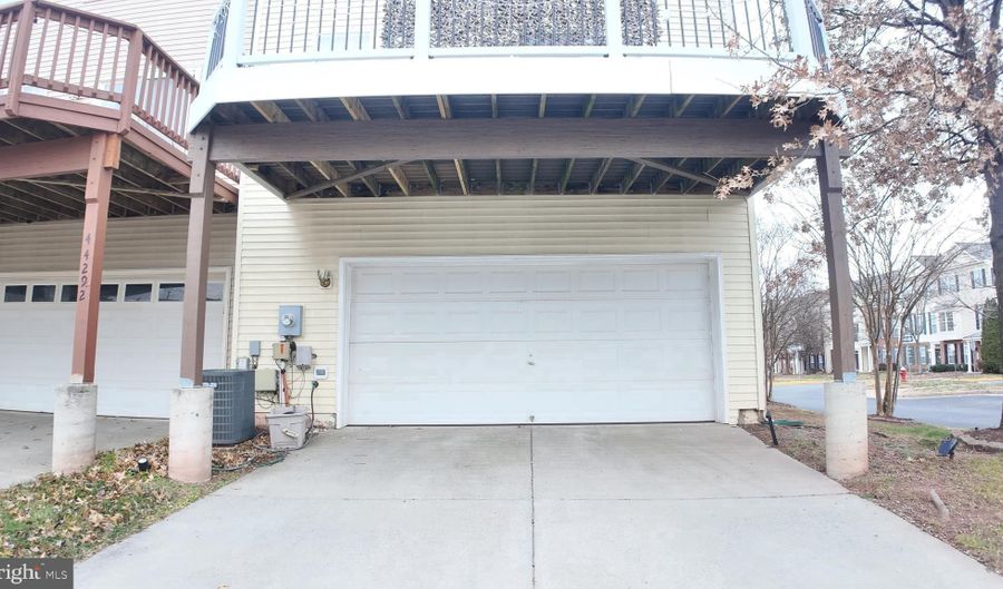 44290 PAWNEE Ter, Ashburn, VA 20147 - 4 Beds, 4 Bath