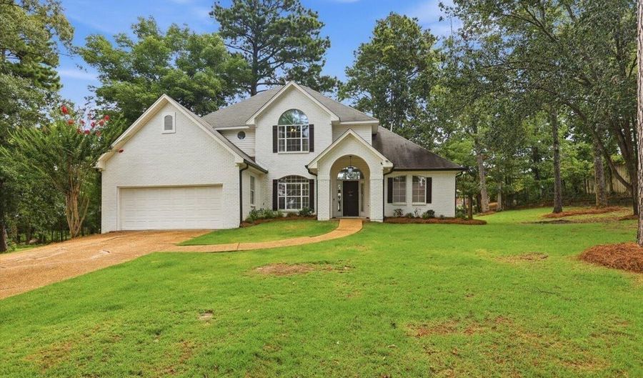 346 Woodlands Dr, Brandon, MS 39047 - 4 Beds, 3 Bath