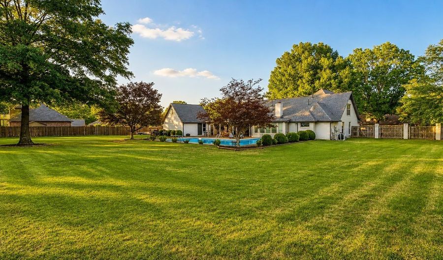 3223 WOLSTENHOLME Dr, Bartlett, TN 38133 - 4 Beds, 4 Bath