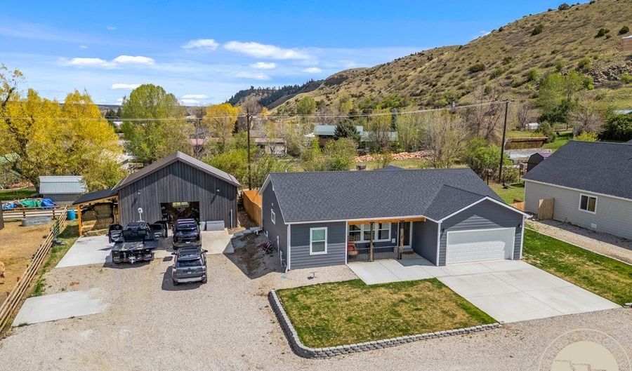 14 S Avis, Absarokee, MT 59001 - 3 Beds, 2 Bath
