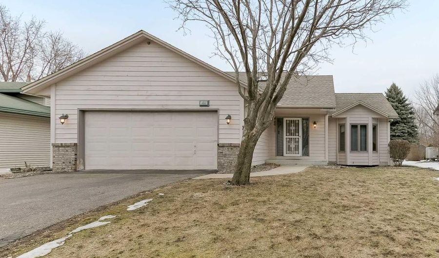 14860 Hayes Rd, Apple Valley, MN 55124 - 3 Beds, 2 Bath