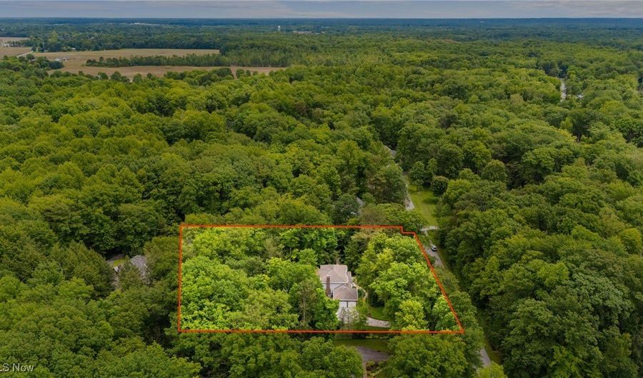 3881 Ravinewood Dr, Austinburg, OH 44010 - 4 Beds, 3 Bath