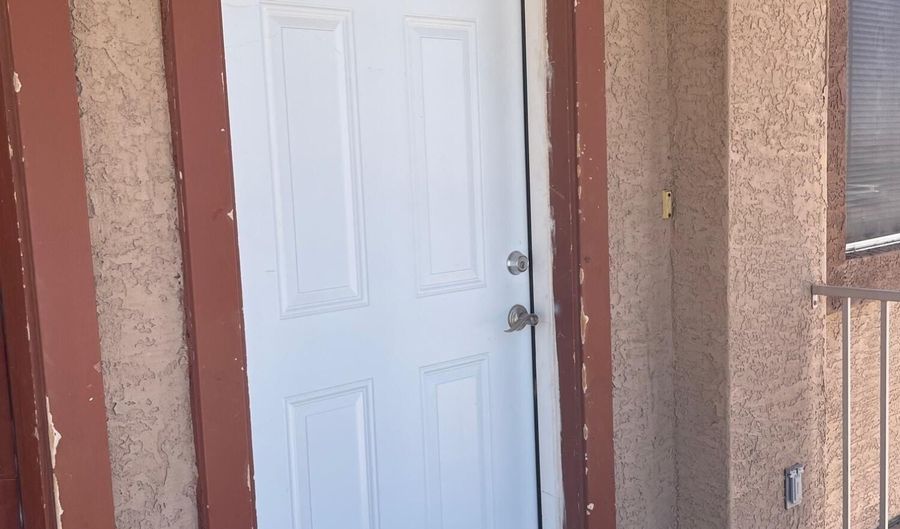 8131 W SERENA Dr 3, Arizona City, AZ 85123 - 2 Beds, 1 Bath