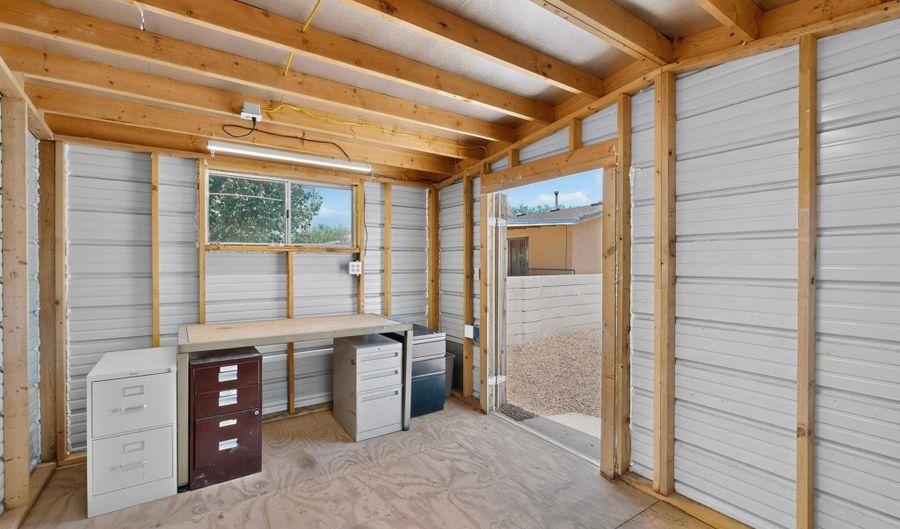 5320 Kettle Rd NW, Albuquerque, NM 87120 - 4 Beds, 3 Bath