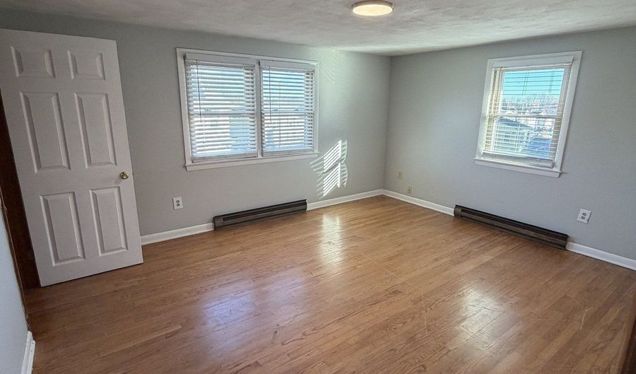 10 Crown St 10, Bristol, CT 06010 - 2 Beds, 2 Bath