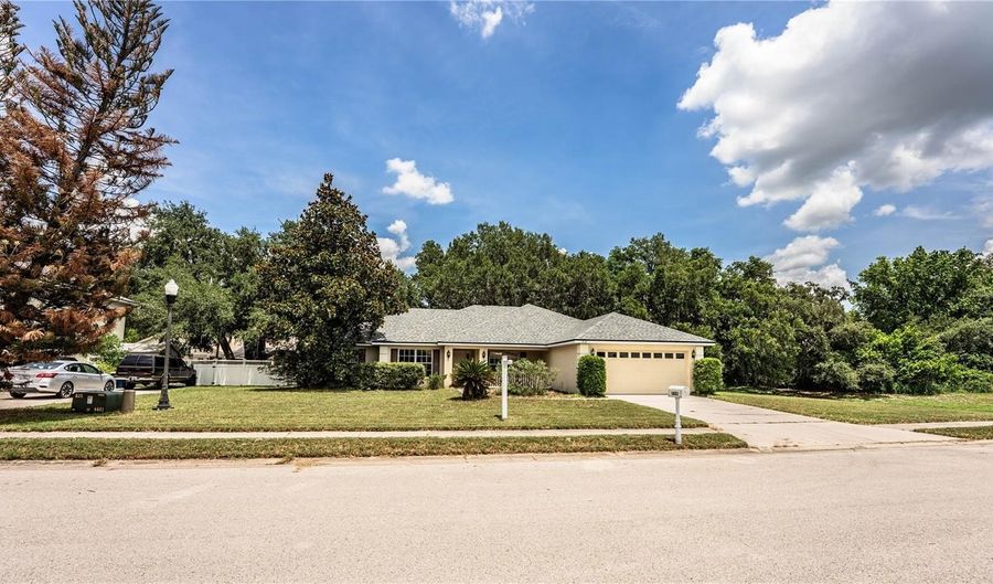 1631 TAYLOR LANDING Dr, Bartow, FL 33830 - 4 Beds, 2 Bath