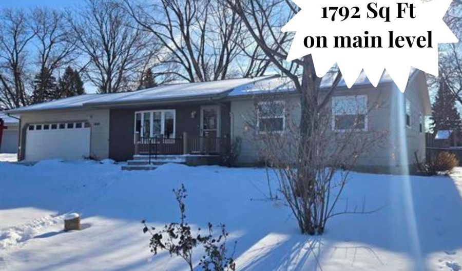 1601 E Sylvan Cir, Brandon, SD 57005 - 5 Beds, 4 Bath