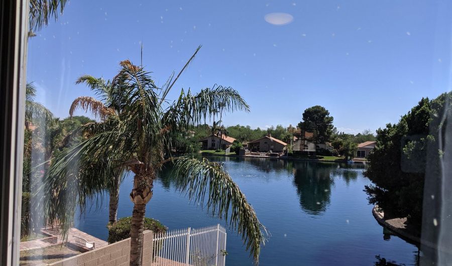 1610 S SYCAMORE Pl, Chandler, AZ 85286 - 3 Beds, 3 Bath