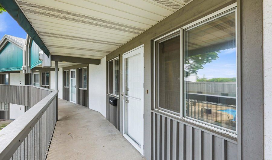 1001 S ONEIDA St 2E, Appleton, WI 54915 - 2 Beds, 2 Bath