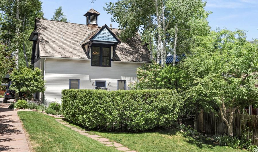 314 W Main St, Aspen, CO 81611 - 3 Beds, 2 Bath