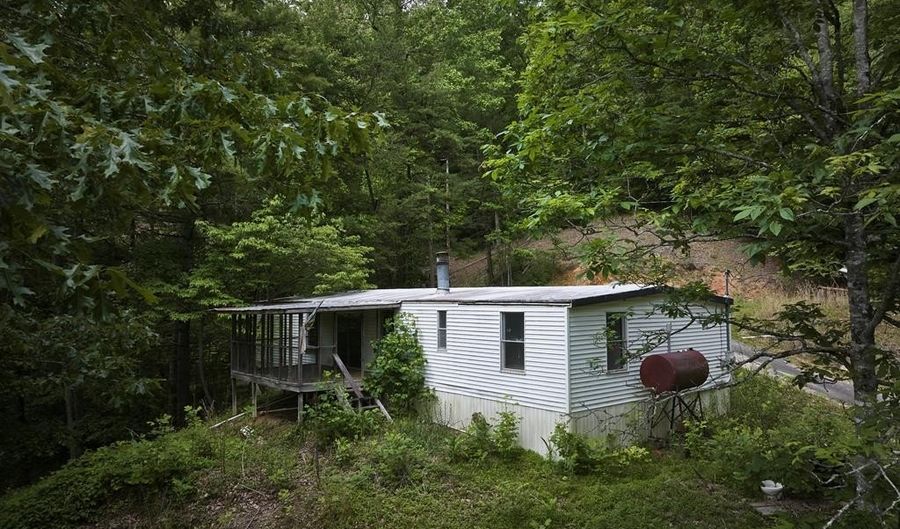 91 Keys Hill Rd, Almond, NC 28702 - 3 Beds, 1 Bath