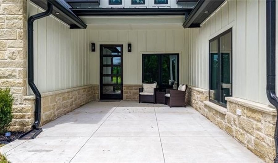 56107 E 300 Rd, Afton, OK 74331 - 5 Beds, 5 Bath