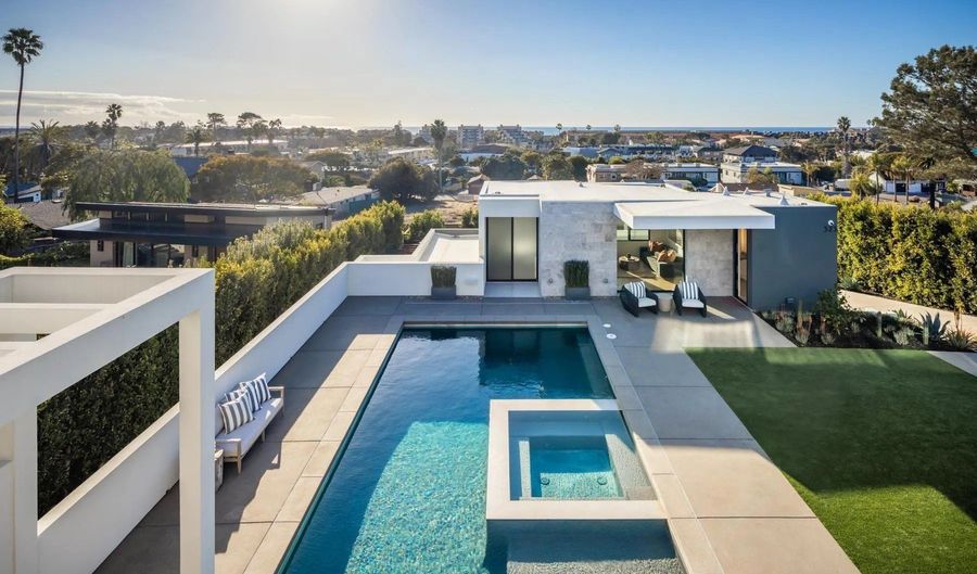 521 S Rios Ave, Solana Beach, CA 92075 - 7 Beds, 10 Bath