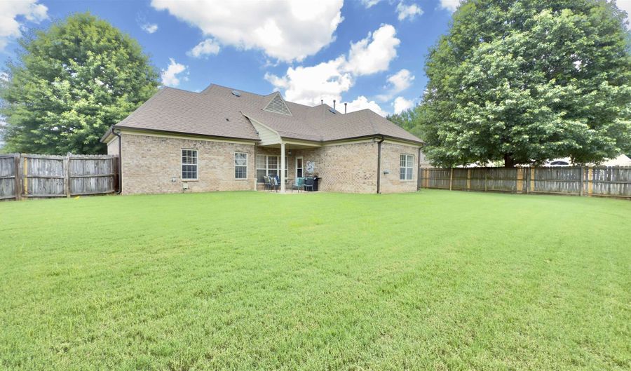 11215 CARSTON Cv, Arlington, TN 38002 - 4 Beds, 2 Bath