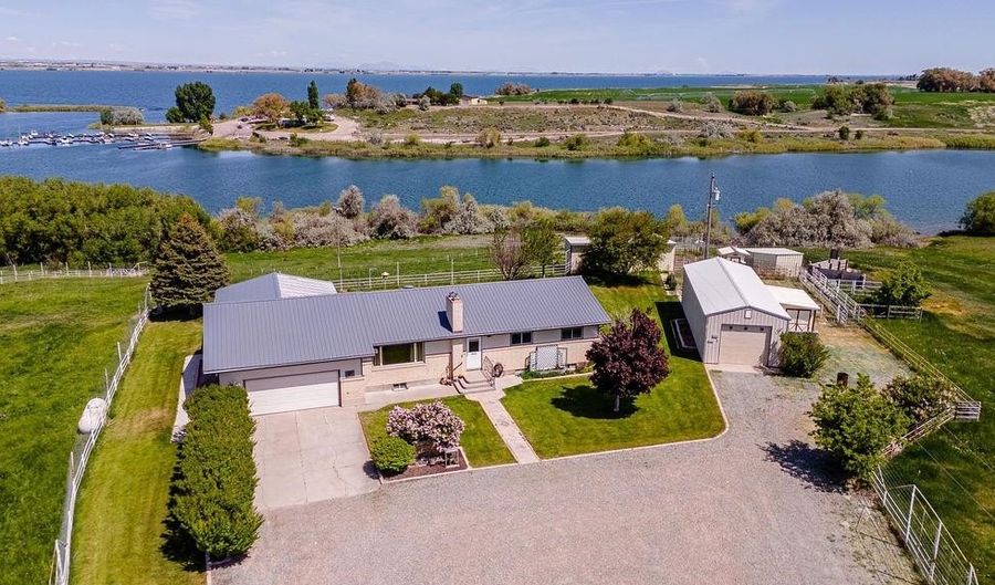 2587 Sparks Ln, American Falls, ID 83211 - 6 Beds, 3 Bath