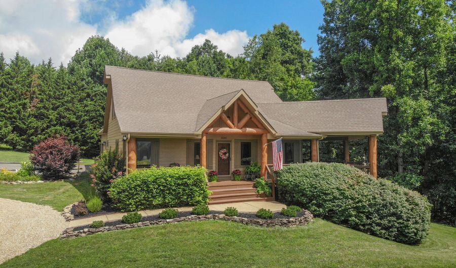 16301 Highlands Log Dr, Abingdon, VA 24210 - 3 Beds, 5 Bath