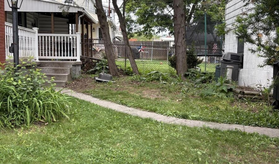 1000 N 3rd St, Altoona, PA 16601 - 3 Beds, 2 Bath