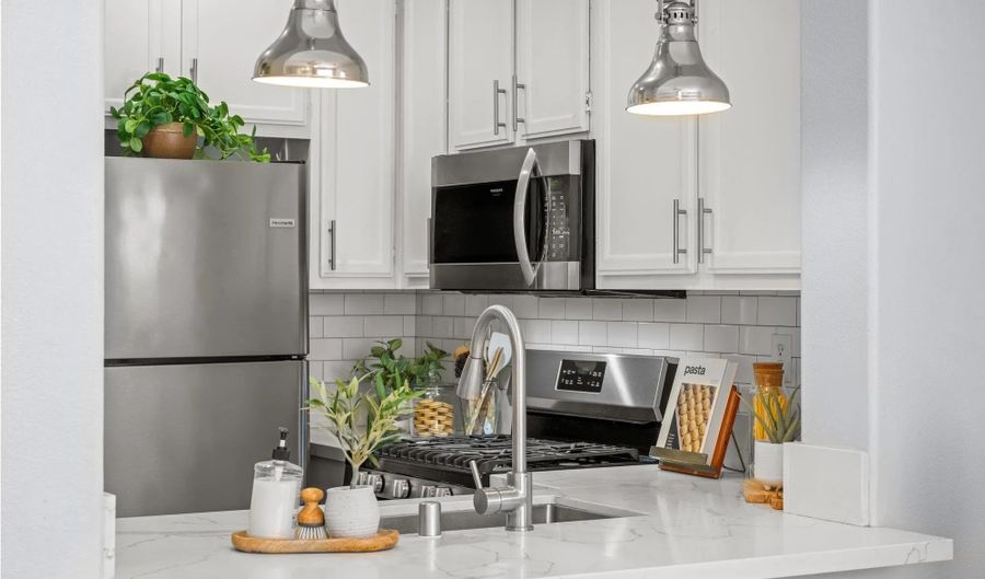 6008 Paseo Salinero, Carlsbad, CA 92009 - 3 Beds, 2 Bath