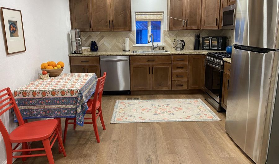 3735 Shetland Ln, Arcata, CA 95521 - 2 Beds, 1 Bath