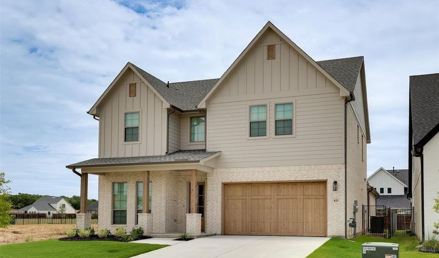 611 Hummingbird Dr, Aledo, TX 76008 - 4 Beds, 4 Bath