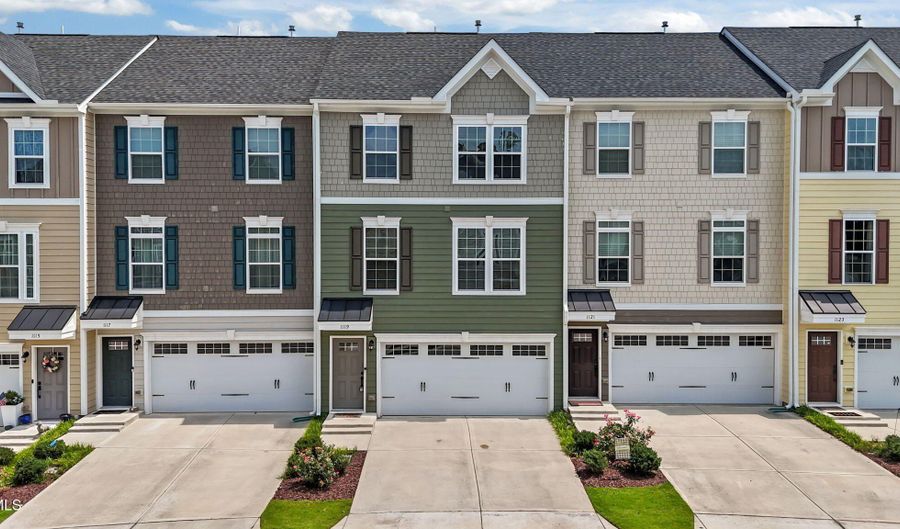 1119 Platform Dr, Apex, NC 27502 - 3 Beds, 4 Bath