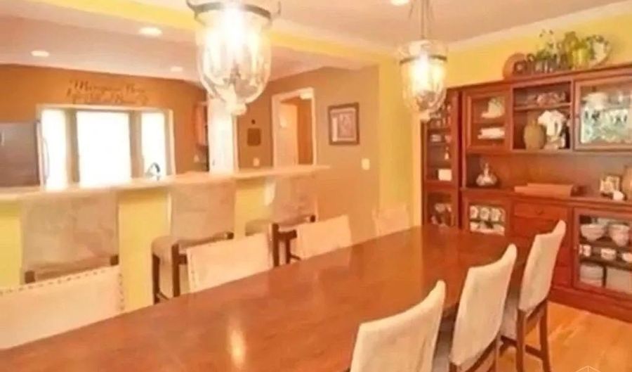 8026 Witts Mill Ln 172, Anderson Twp., OH 45255 - 5 Beds, 5 Bath